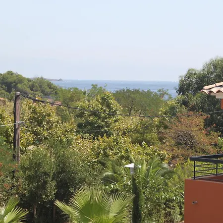 Hotel De La Plage Saint-Raphaël